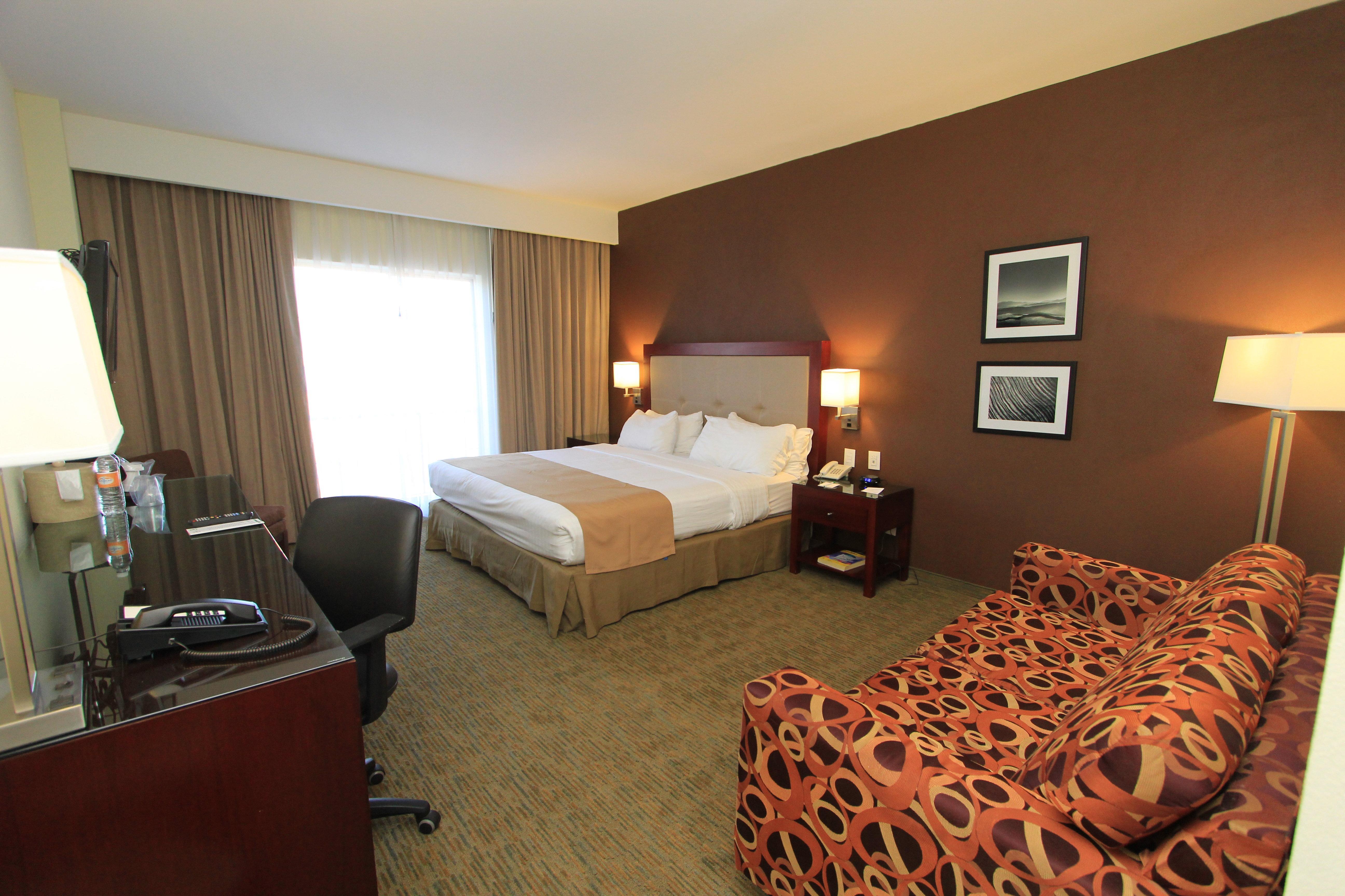 Holiday Inn Leon By Ihg מראה חיצוני תמונה