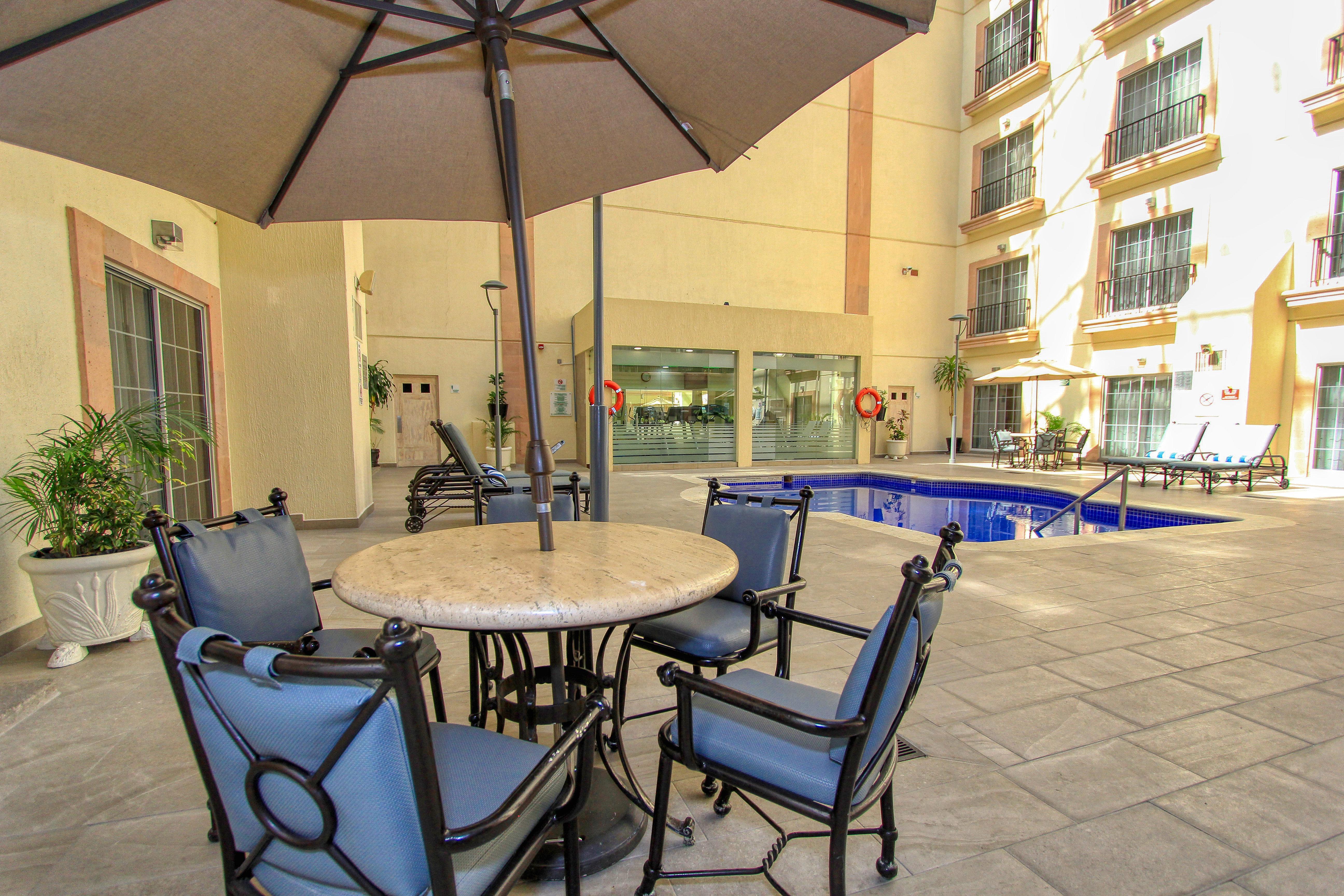Holiday Inn Leon By Ihg מראה חיצוני תמונה