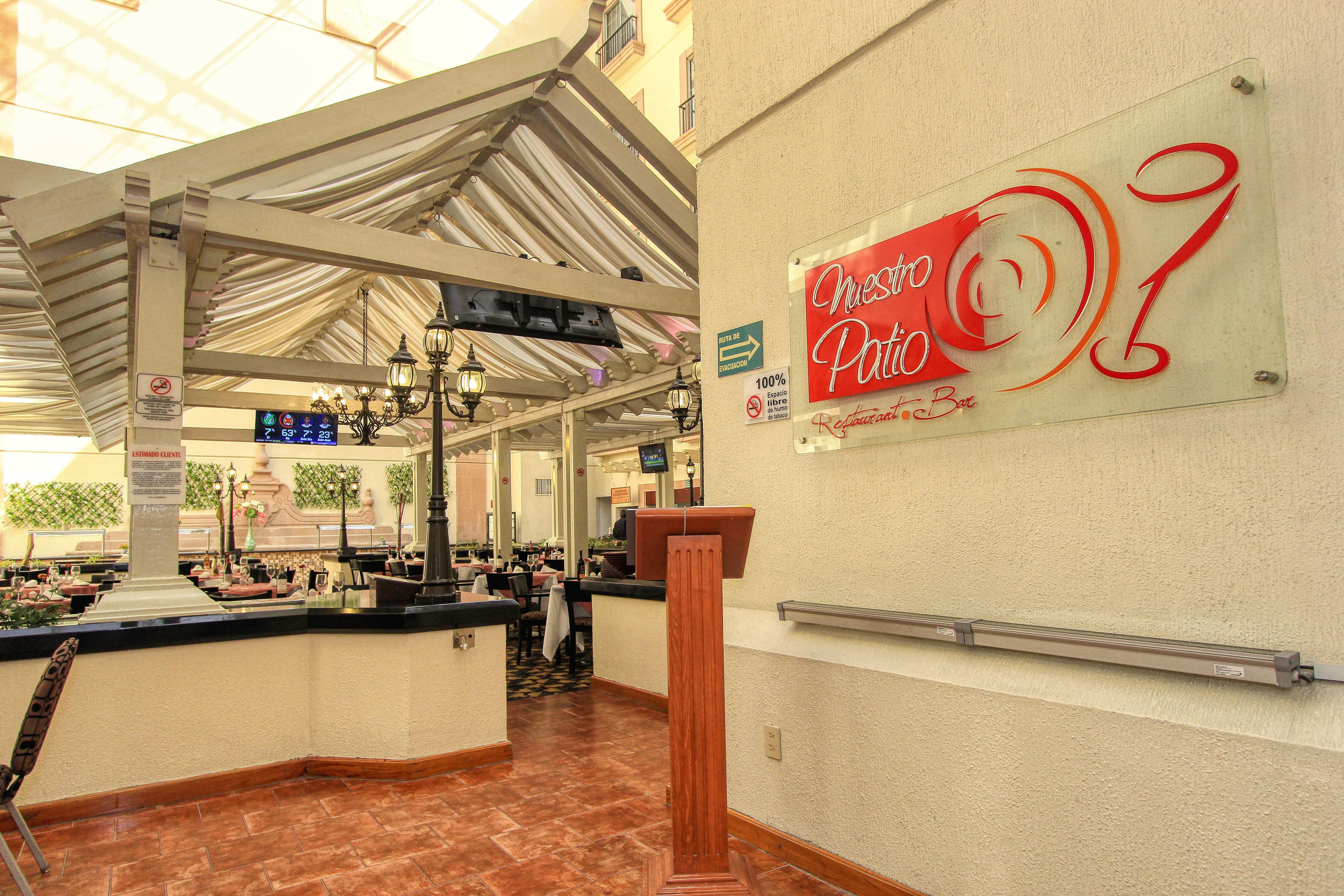 Holiday Inn Leon By Ihg מראה חיצוני תמונה