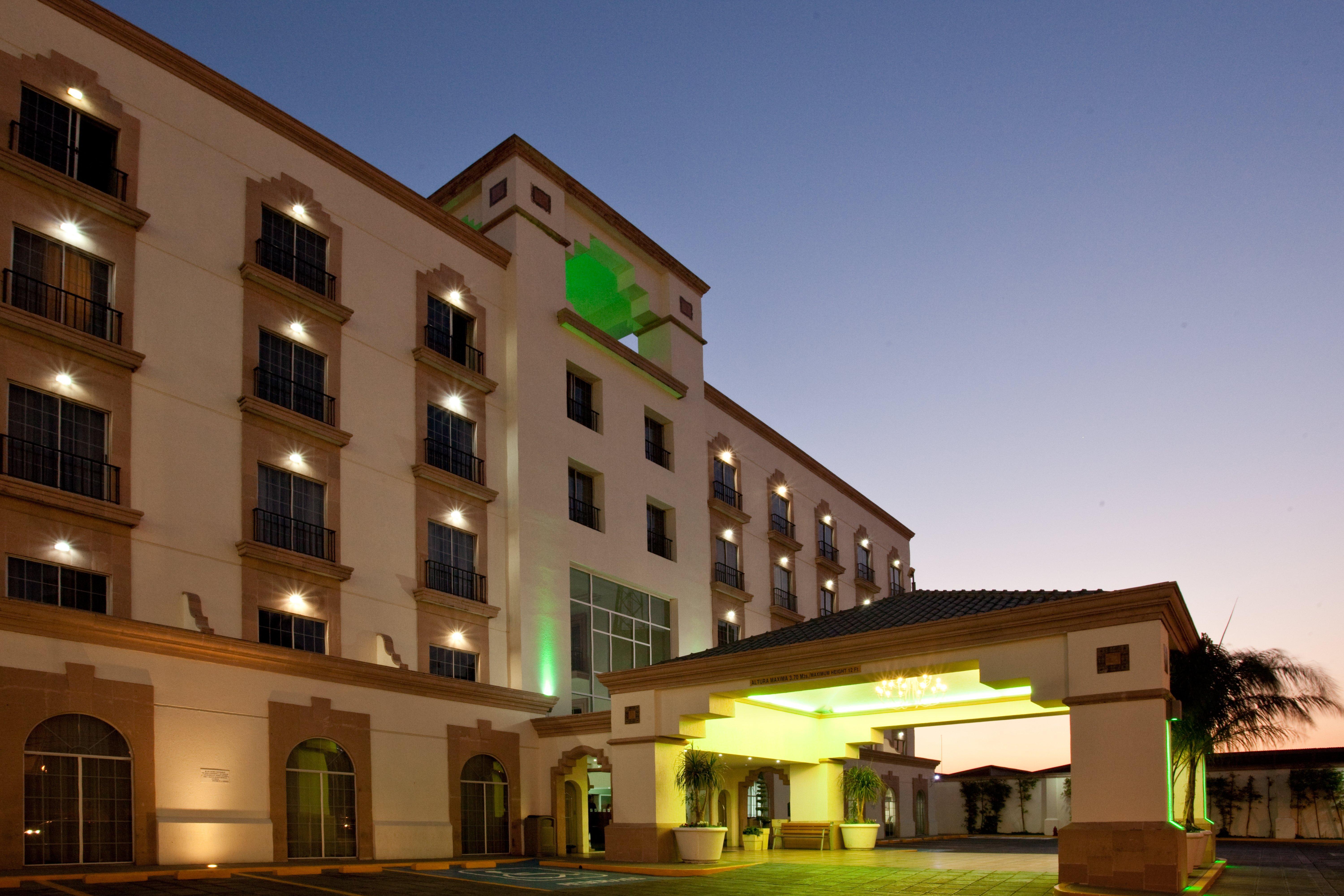 Holiday Inn Leon By Ihg מראה חיצוני תמונה