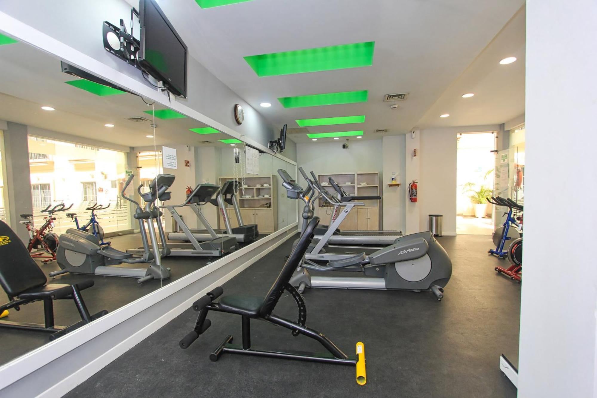 Holiday Inn Leon By Ihg מראה חיצוני תמונה