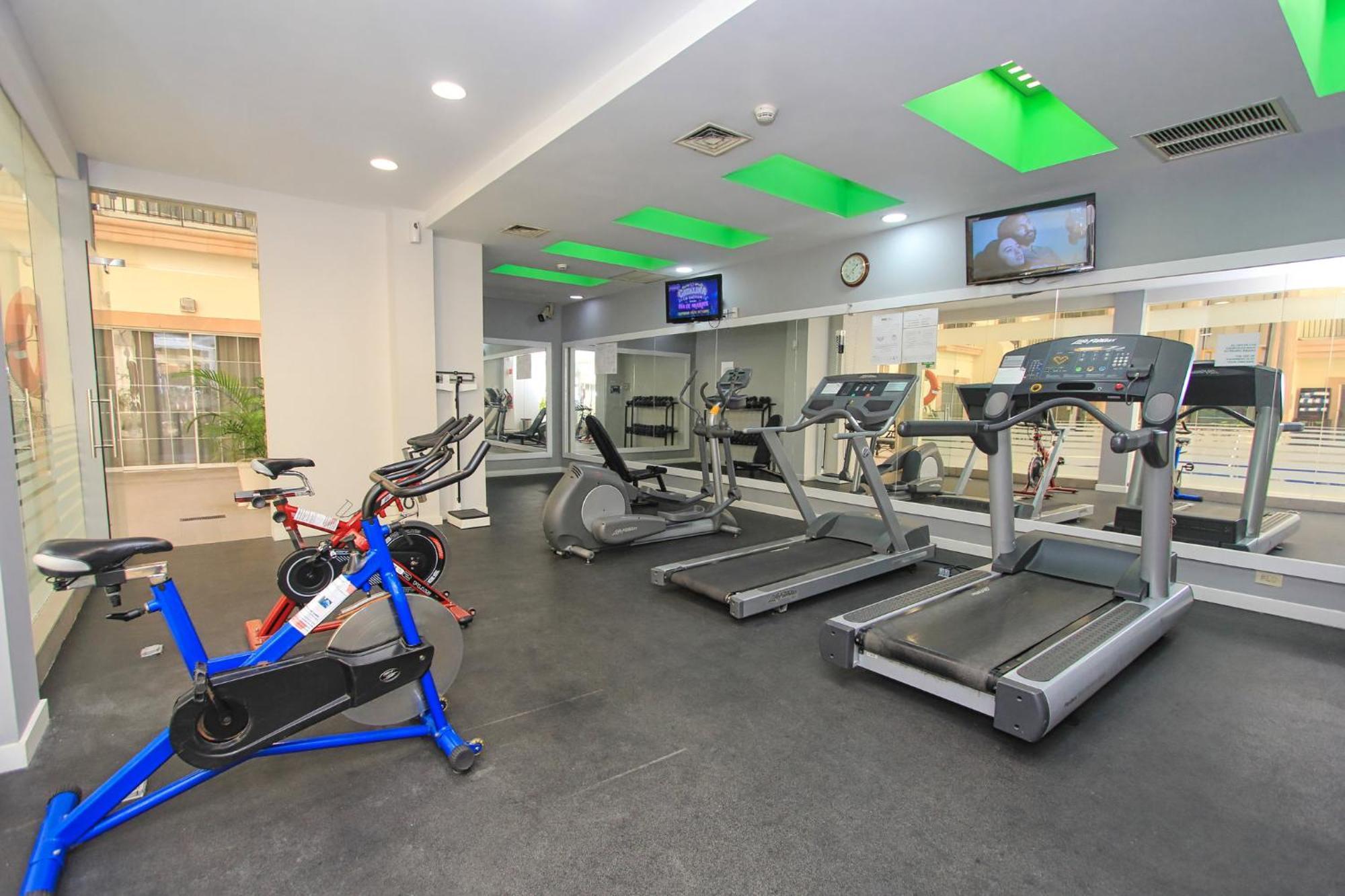 Holiday Inn Leon By Ihg מראה חיצוני תמונה