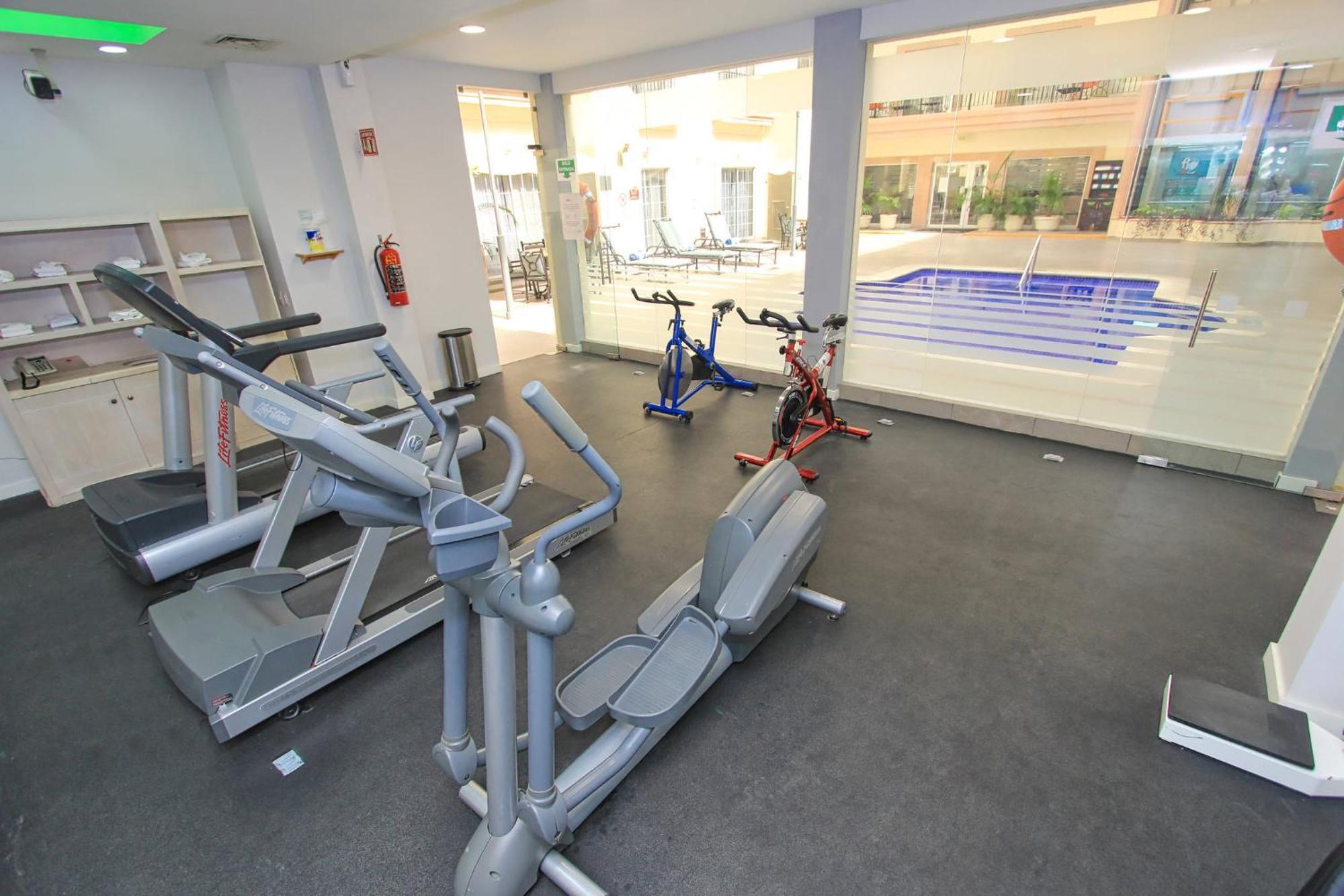 Holiday Inn Leon By Ihg מראה חיצוני תמונה