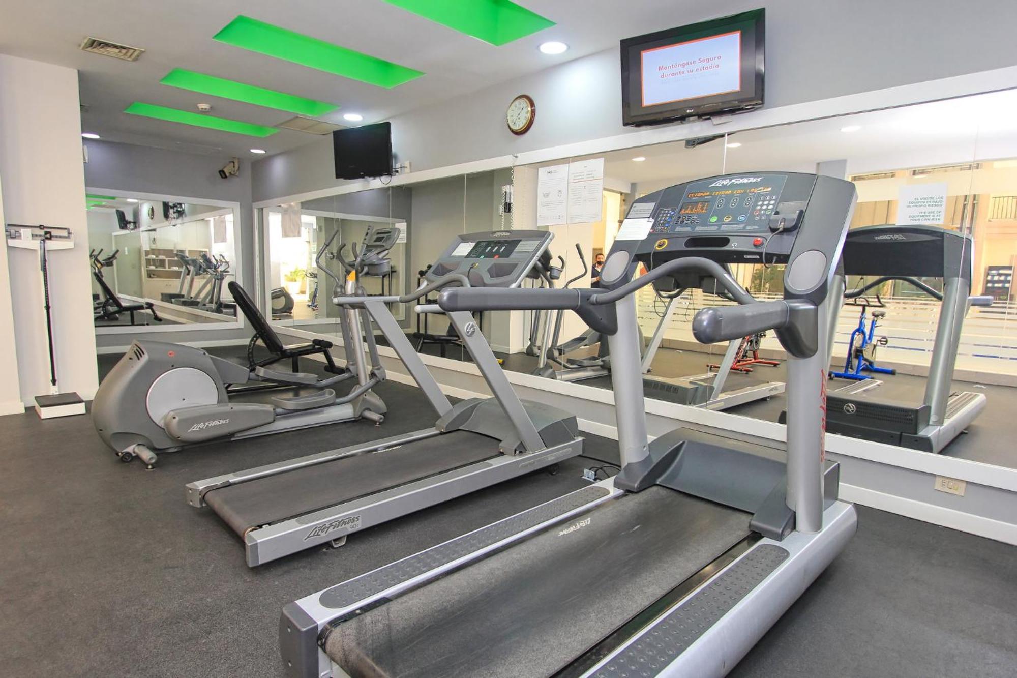 Holiday Inn Leon By Ihg מראה חיצוני תמונה
