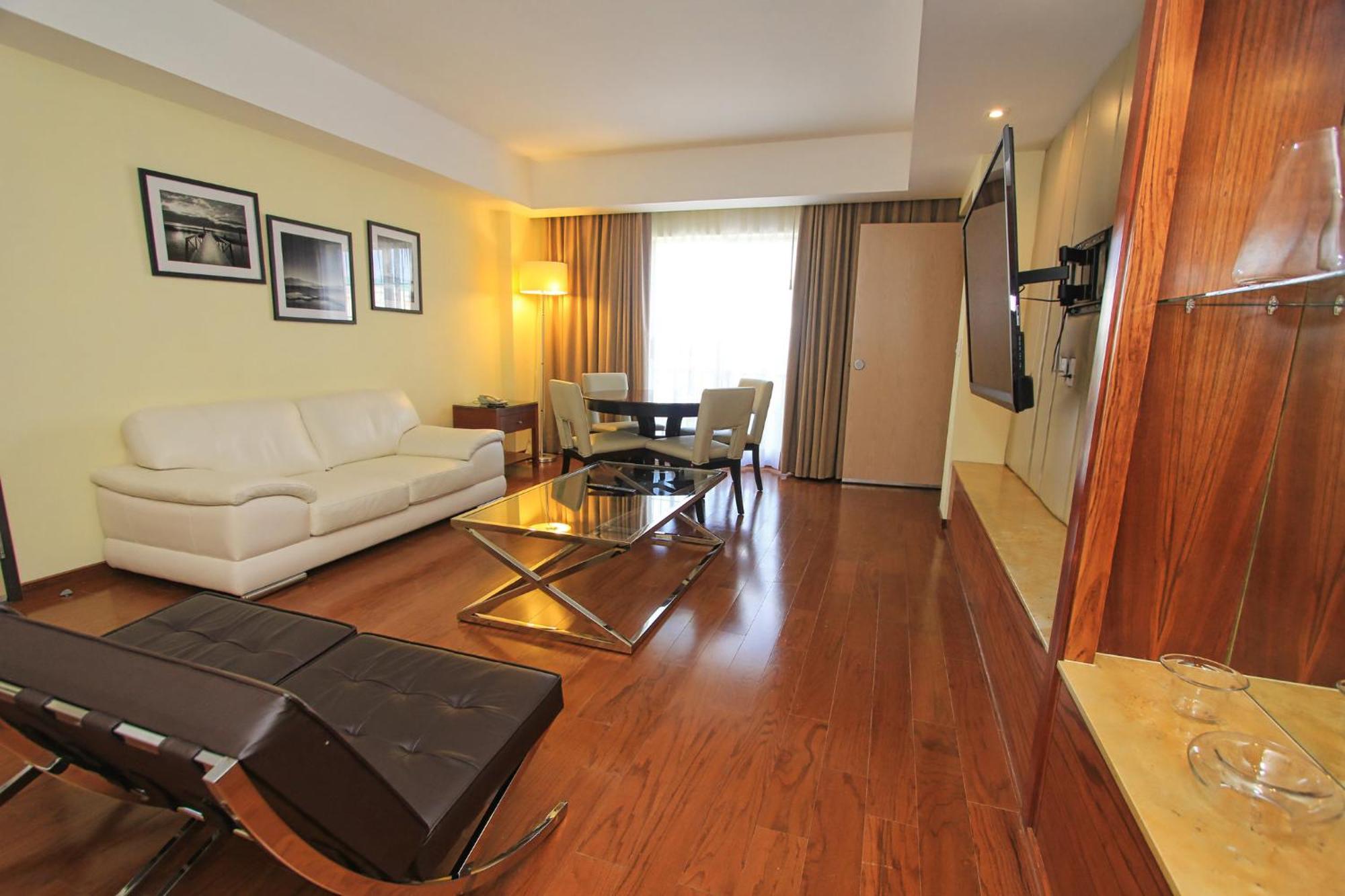 Holiday Inn Leon By Ihg מראה חיצוני תמונה